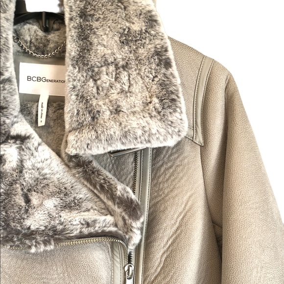 BCBG Generation Women’s Metallic Sherpha Heavyweight Faux Fur Gray Coat Small - Picture 8 of 13